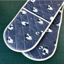 Load image into Gallery viewer, Samuel Lamont Irish Sheep Oven Glove