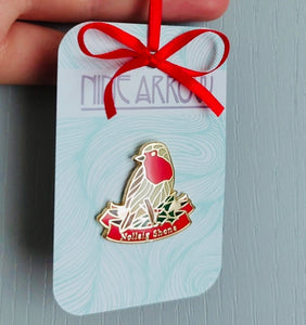 Nollaig Shona - Happy Christmas - enamel pin